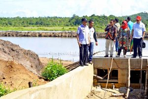 Read more about the article Bupati Natuna dan Wakil Bupati Natuna Temu Ramah dengan Masyarakat Pulau Laut