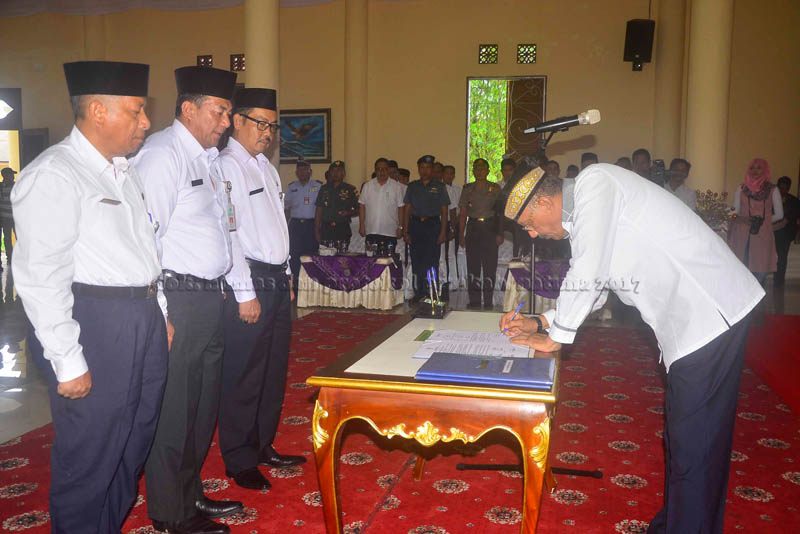 You are currently viewing Pelantikan Pejabat Pada Jabatan Pimpinan Tinggi Pratama dilingkungan Pemerintah Kabupaten Natuna