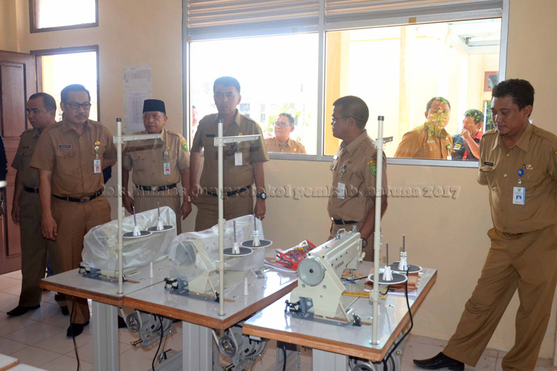 You are currently viewing Pembukaan Diklat Keterampilan Bagi Pencari Kerja (Pelatihan Menjahit, Las dan Listrik)