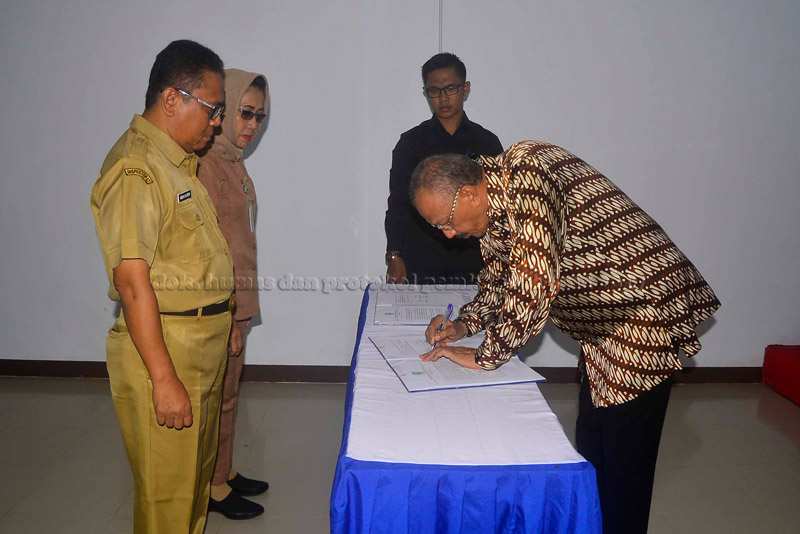 You are currently viewing Penandatanganan Pakta Integritas