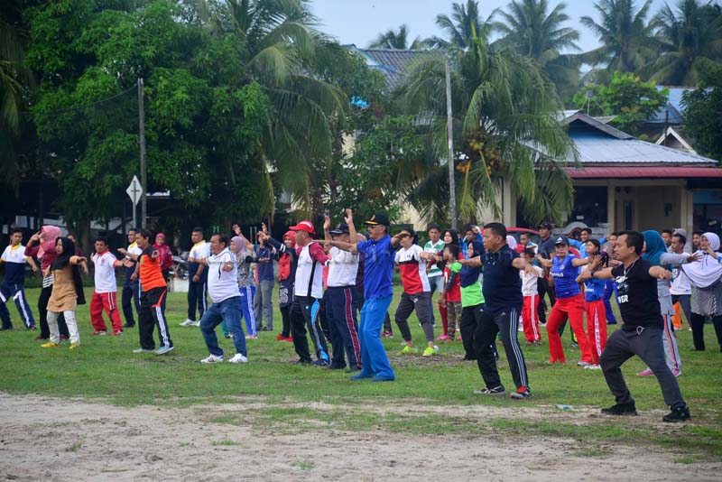 You are currently viewing Senam Massal sempena Hari Jadi Kabupaten Natuna ke-18 dipadati Masyarakat