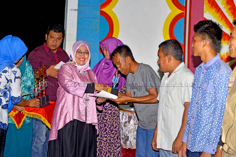 You are currently viewing Malam Penutupan Perayaan HUT Kecamatan Pulau Tiga sekaligus Memeriahkan Hari Jadi Kabupaten Natuna Ke – 18 Tahun 2017.