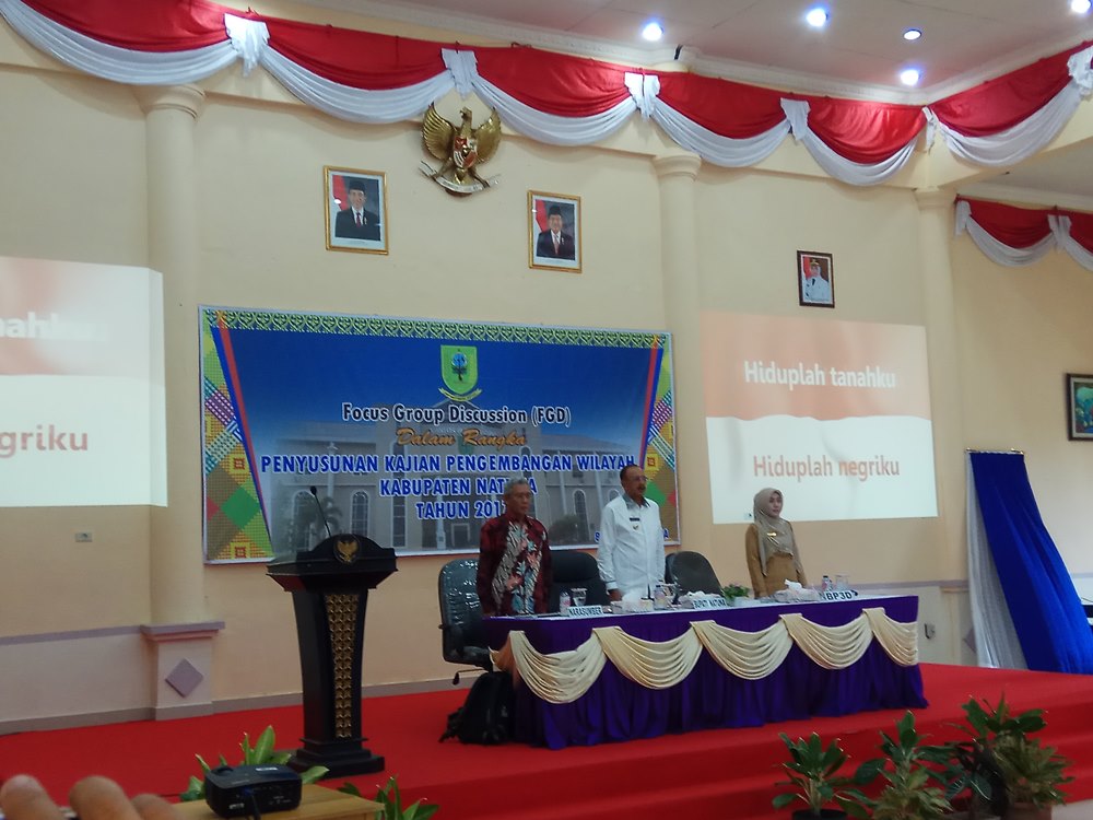 You are currently viewing Focus Group Discussion (FGD) Penyusunan kajian pengembangan wilayah kabupaten Natuna tahun 2017