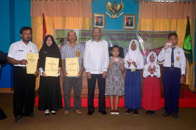 You are currently viewing Launching Program Kartu Identitas Anak (KIA) dan Program Inovasi Kependudukan