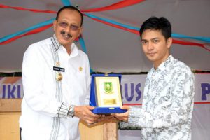 Read more about the article Pengukuhan Pengurus HPMN dan Peresmian Asrama Putra Mahasiswa Natuna di Pontianak Tahun 2017