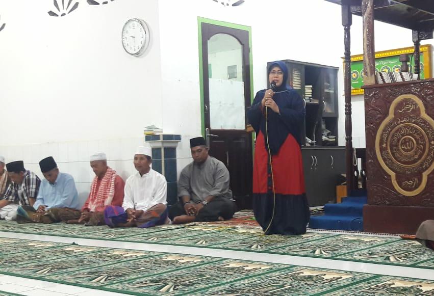 You are currently viewing Wakil Bupati Natuna Himbau Camat Bunguran Selatan Tuntaskan Masalah Pembebasan Lahan