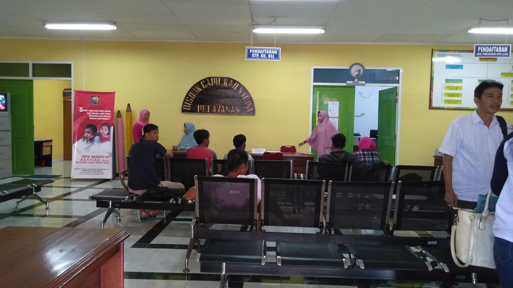 You are currently viewing Pelayanan Kependudukan Berbasis Online Mudahkan Masyarakat Mengurus Dokumentasi Kependudukan