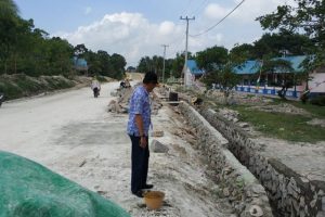 Read more about the article Bupati Natuna Tinjau Proyek Jalan Setengar-Teluk Depeh-Selat Lampa