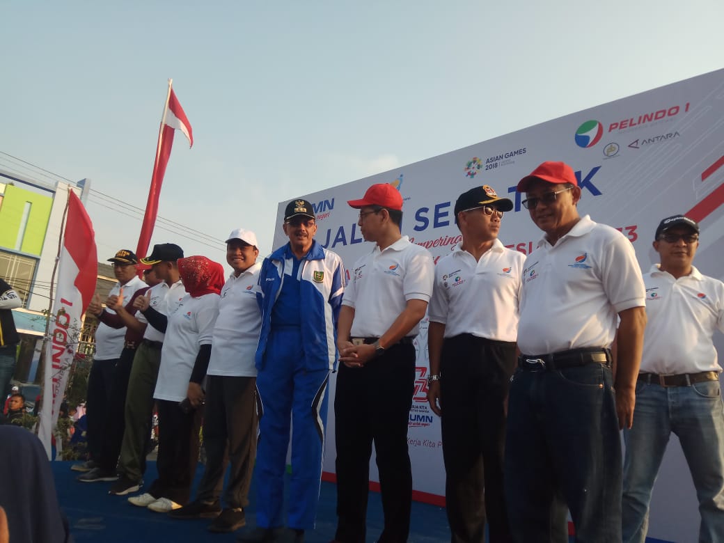 You are currently viewing Semangat Kemerdekaan, Warga Natuna Jalan Sehat 5 Kilometer