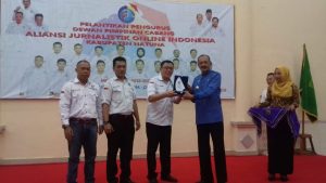 Read more about the article Bupati Harapkan AJO Indonesia dan Seluruh Awak Media Sinergi dalam Perangi Hoax