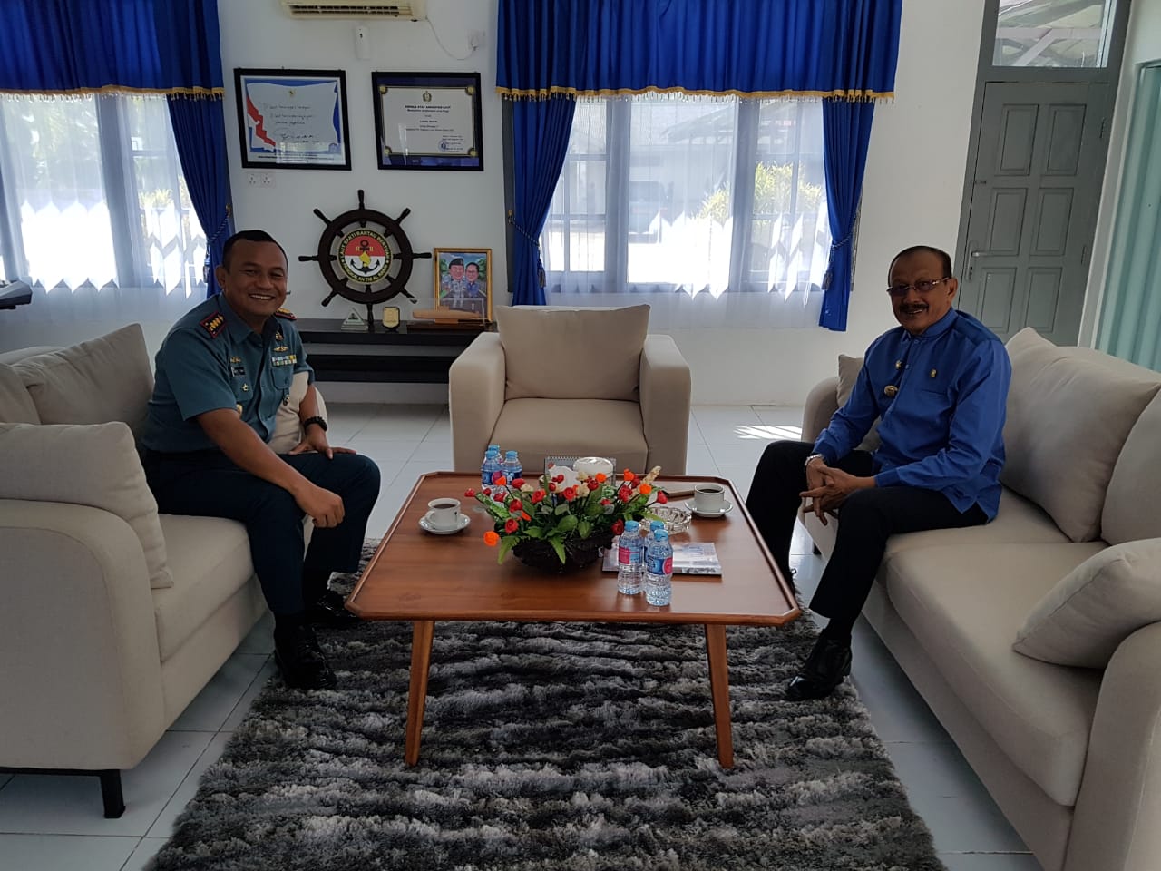 You are currently viewing Kunjungi Lanal Ranai, Bupati Bahas Isue Maritim