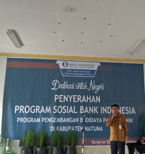 Read more about the article Kembangkan Budidaya Padi Organik di Natuna, BI Serahkan Bantuan Sosial