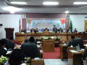Read more about the article 6 Fraksi DPRD Natuna Setuju Perda APBD Kabupaten Natuna Tahun Anggaran 2019 di Sahkan