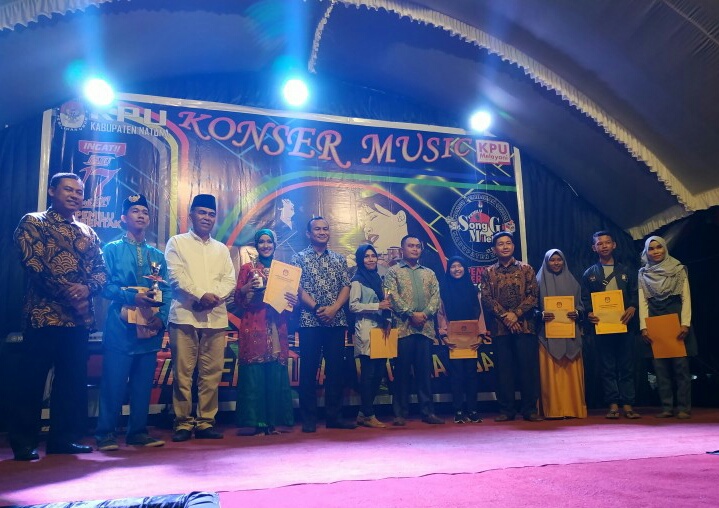 You are currently viewing SMAN 1 Bunguran Barat Raih Juara 1 Lomba Tari Tingkat Pemula SLTA se-Kabupaten Natuna