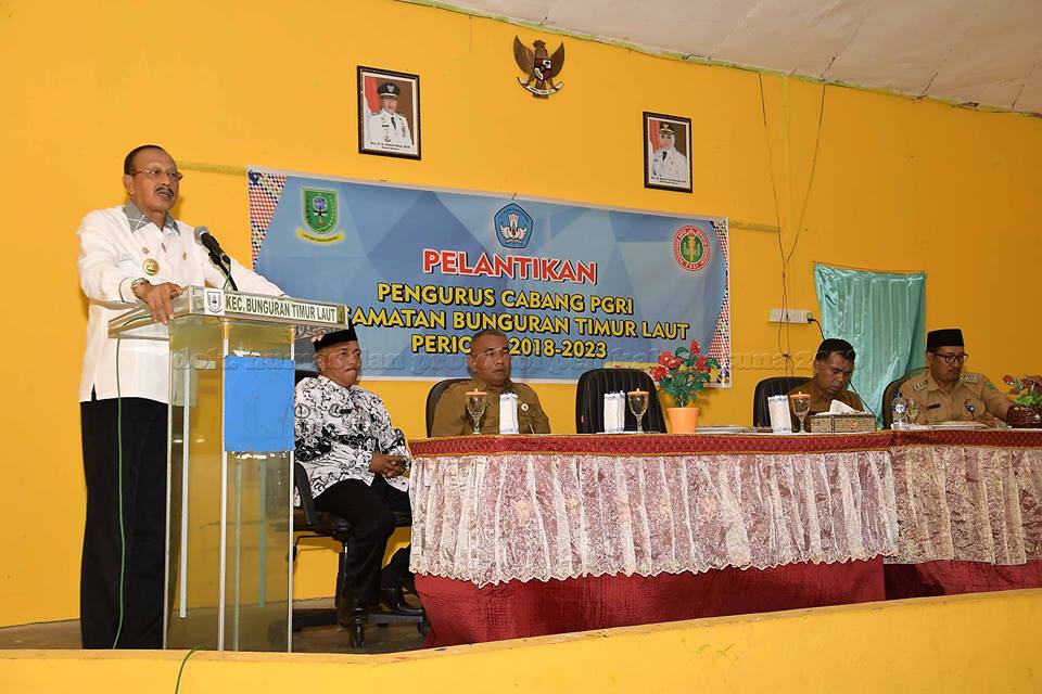 You are currently viewing Bupati Natuna Upayakan Peningkatan Kesejahteraan Para Guru