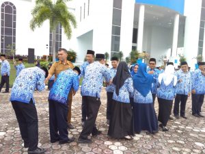 Read more about the article Sekda Natuna Minta ASN Untuk Selalu Menjaga Lingkungan Hidup