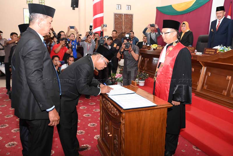 You are currently viewing 20 Anggota DPRD Kabupaten Natuna Priode 2019 – 2024 Resmi dilantik