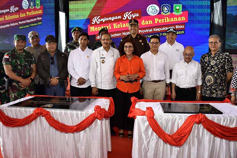 You are currently viewing Menteri KKP resmikan Operasional SKPT Selat Lampa