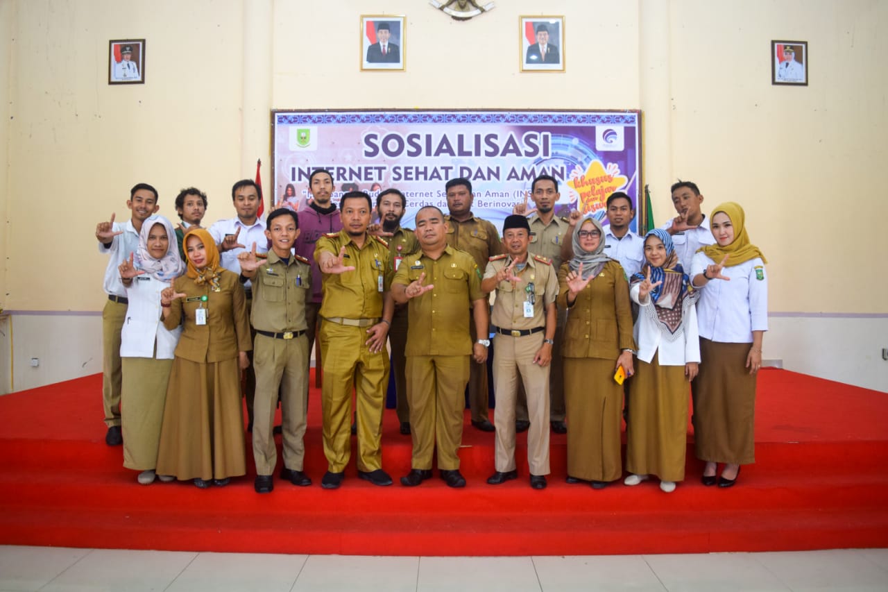 You are currently viewing Diskominfo Natuna Gelar Sosialisasi Internet Sehat dan Aman (INSAN)