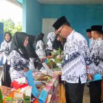 Sekda Natuna Bacakan Pidato Mendikbud pada HGN dan HUT PGRI ke 74