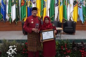 Read more about the article Natuna Terima Penghargaan Swasti Saba Padapa Kabupaten Sehat 2019 dari Kemendagri dan Kemenkes