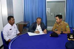 Read more about the article Pemda Natuna Serahkan Hibah Kapal Rakyat dari Kemenhub untuk Kecamatan Subi