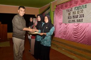 Read more about the article Sekda Natuna Wan Siswandi Tutup Kegiatan HUT PKK ke 32 di Desa Mekar Jaya