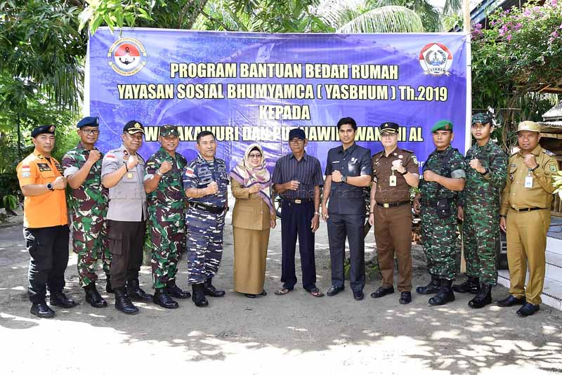 You are currently viewing Wakil Bupati Natuna Apresiasi Program Bedah Rumah sebagai Bentuk Kepedulian Bersama