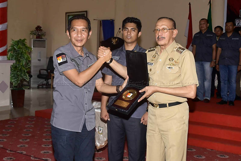 You are currently viewing Hamid Rizal Berharap Pengurus Perbakin Natuna Jalankan Amanah Sesuai Visi dan Misi