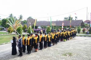 Read more about the article Wakil Bupati Natuna Hadiri Rapat Senat Terbuka Wisuda Sarjana STAI Natuna
