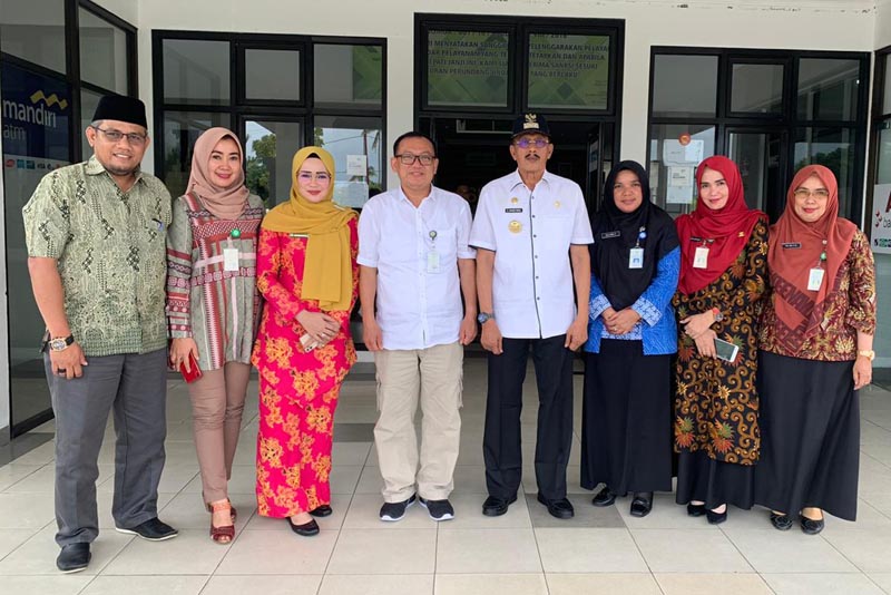 You are currently viewing Hamid Rizal Minta Petugas Medis RSUD Natuna Tingkatkan Pelayanan