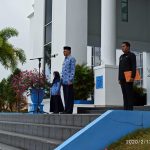 Bupati Natuna Serahkan Penghargaan Satyalancana Karya Satya Kepada ASN