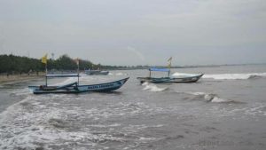 Read more about the article Waspada Gelombang Tinggi, Syahbandar Imbau Kapal Jangan Berlayar