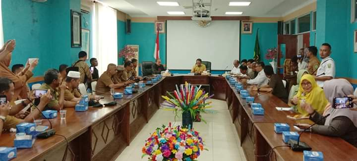 You are currently viewing Sambut Menpora, Bupati Natuna Sampaikan 7 Usulan