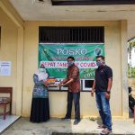 Wabup Natuna Ngesti Yuni Suprapti meninjau Warga Air Lengit yang Dikarantina