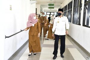 Read more about the article Hamid Rizal Tinjau Kesiapan RSUD Natuna Tangani Covid-19