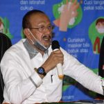 Satgas Covid 19 Serahkan Bantuan Pangan Dan Alat Medis Di Bunguran Tengah