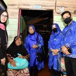 Ketua TP PKK Natuna Bagikan Masker Gratis di Kecamatan Serasan dan Kecamatan Subi
