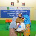 Serahkan Paket CSR Sembako di Bunguran Tengah