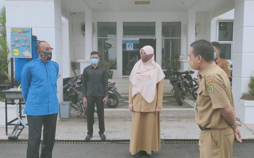 You are currently viewing Hari Pertama Masuk Kerja, Hamid Rizal Sidak Kehadiran Pegawai