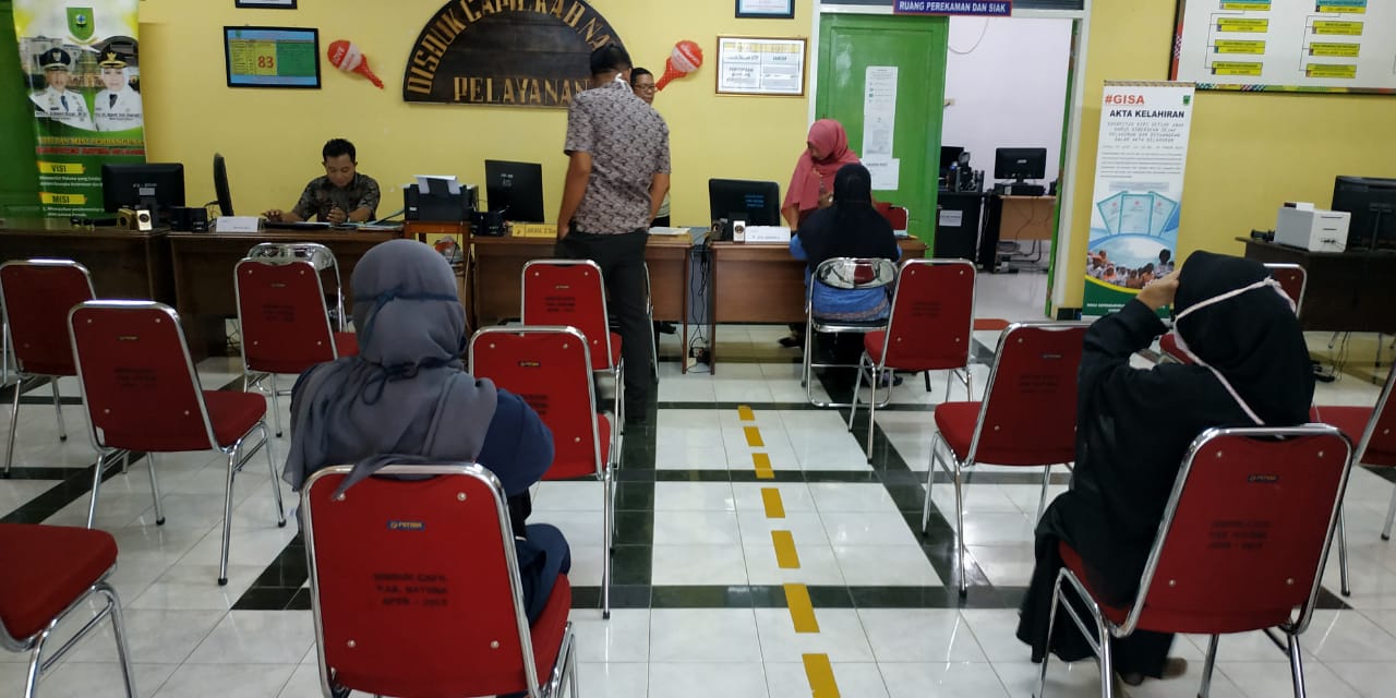 You are currently viewing Disdukcapil Natuna Terapkan Pelayanan Administrasi Kependudukan “Online” Selama Pandemi