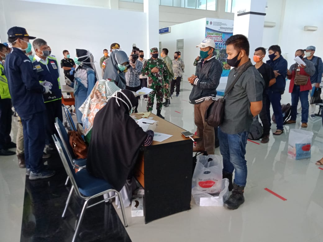 You are currently viewing Mulai Hari Ini, Diberlakukan Protokol Kesehatan Ketat di Bandara Natuna