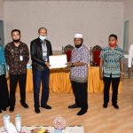 Bupati Natuna Serahkan Bantuan Sekaligus Tinjau Wilayah Persiapan Pemekaran Desa Pulau Panjang