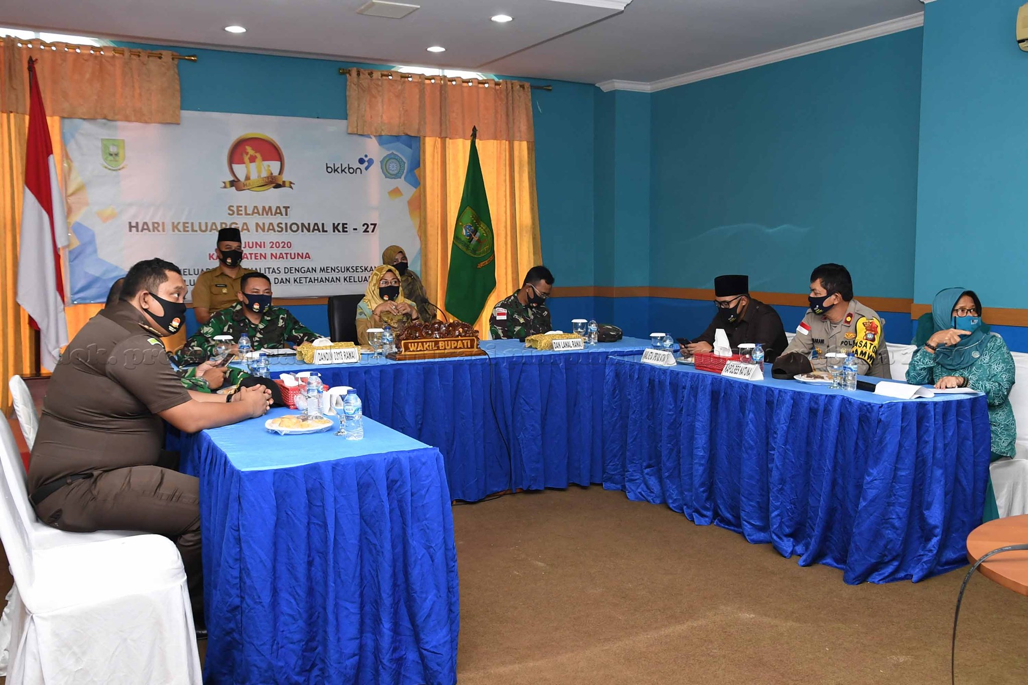 You are currently viewing Wakil Bupati Natuna Ikuti Vidcon Peringatan Harganas, TP PKK dan IBI Tingkat Provinsi Kepri