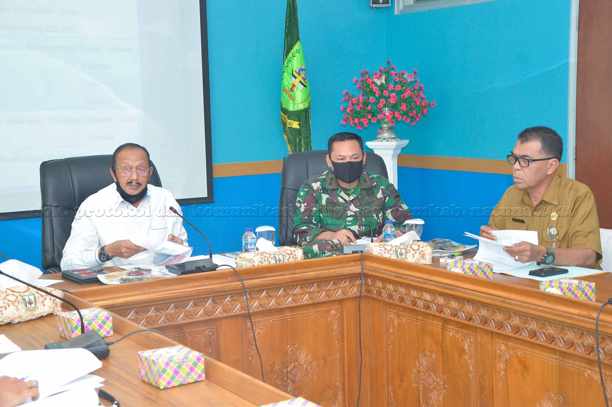 You are currently viewing Bupati Natuna Pimpin Rapat Panitia Pelaksanaan Peringatan HUT Kemerdekaan RI ke-75, Tahun 2020