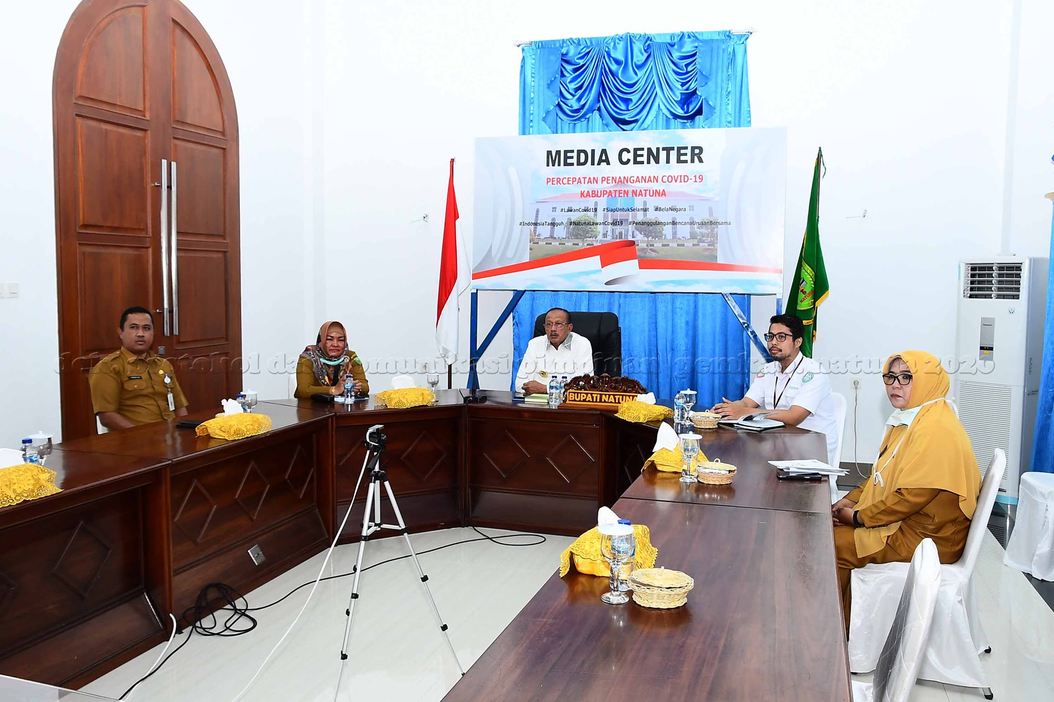 You are currently viewing Bupati Natuna Hadiri Vidcon Sosialisasi Peraturan Presiden No 64 Tahun 2020