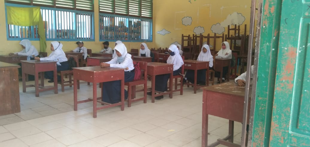 You are currently viewing Masuk Zona Hijau, SMP di Natuna Sudah Belajar Secara Tatap Muka