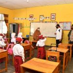 Bupati Natuna Pantau Hari Perdana Proses Belajar Tatap Muka