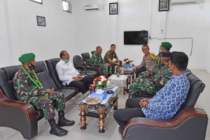 Read more about the article Penyambutan Komandan Distrik Militer 0318 Natuna di Makodim Natuna