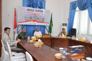 Read more about the article Bupati Natuna Ikuti Kegiatan Vidcon dengan Menkopolhukam